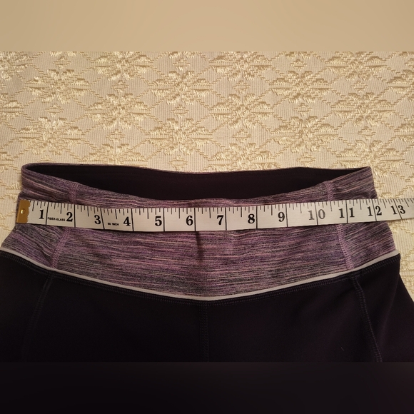 Lululemon dark purple leggings - Picture 8 of 9